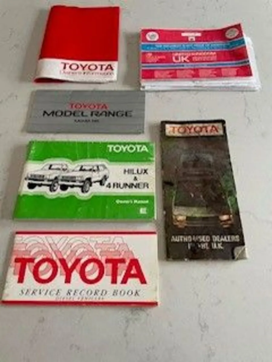 Toyota Hilux 1985 - Image 3