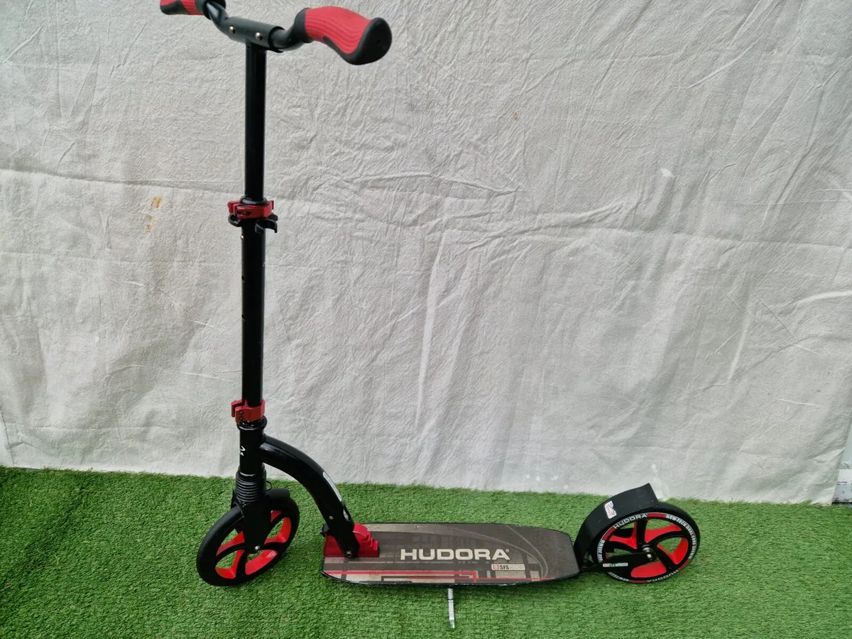 Hudora Adult Scooter - Image 1