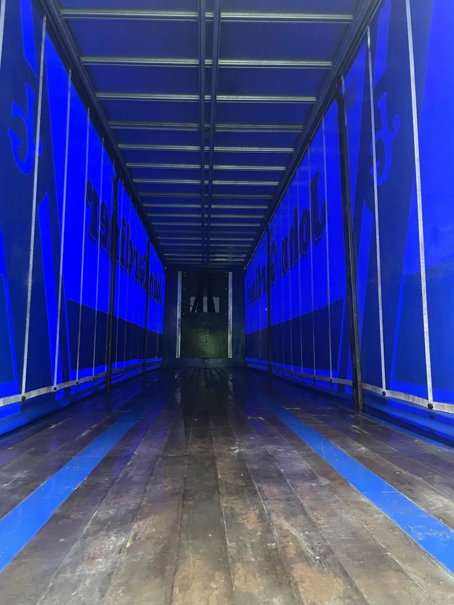SDC 4.6m curtainsider - Image 3