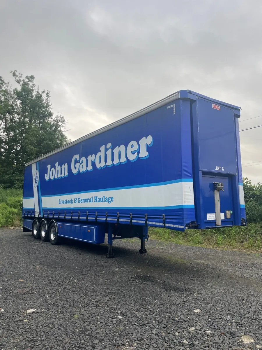SDC 4.6m curtainsider - Image 1