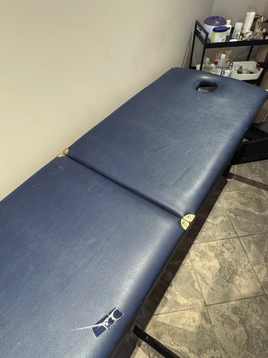 Massage table - Image 3