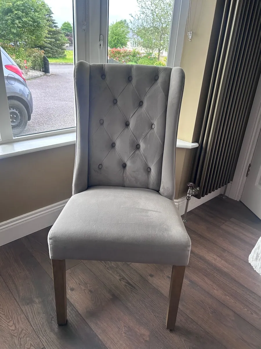 6 x Dining room chairs - Image 1