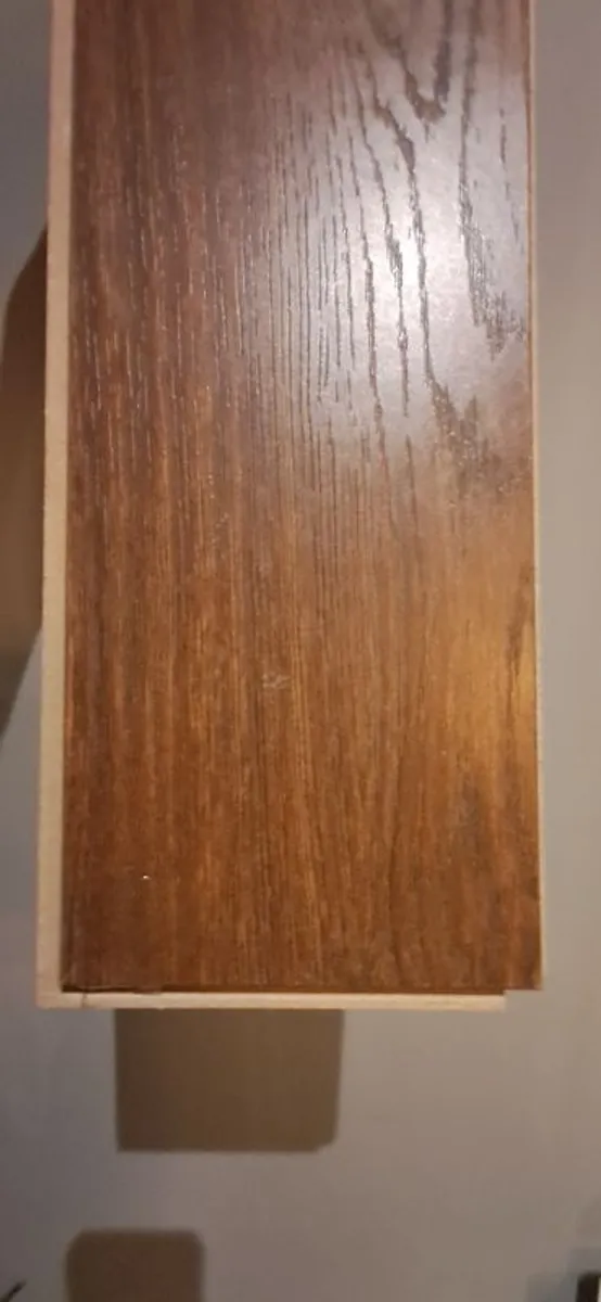 Laminate flooring - Image 2