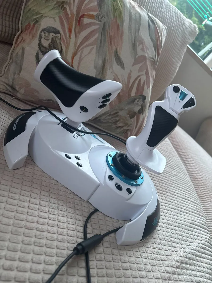 Flight stick - Image 1