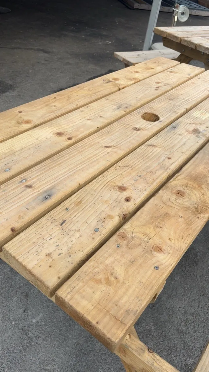 Picnic table - Image 3