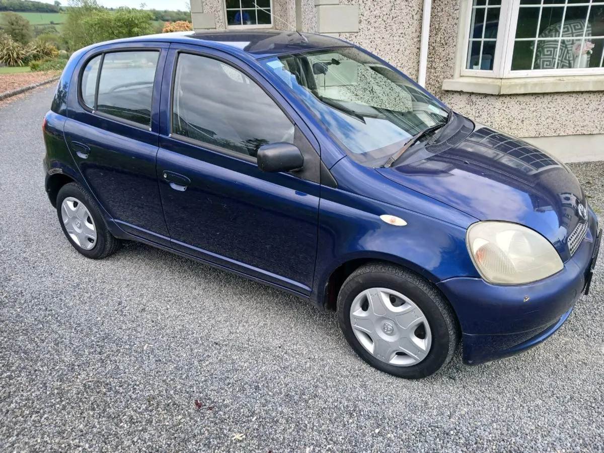 01 Toyota yaris - Image 1