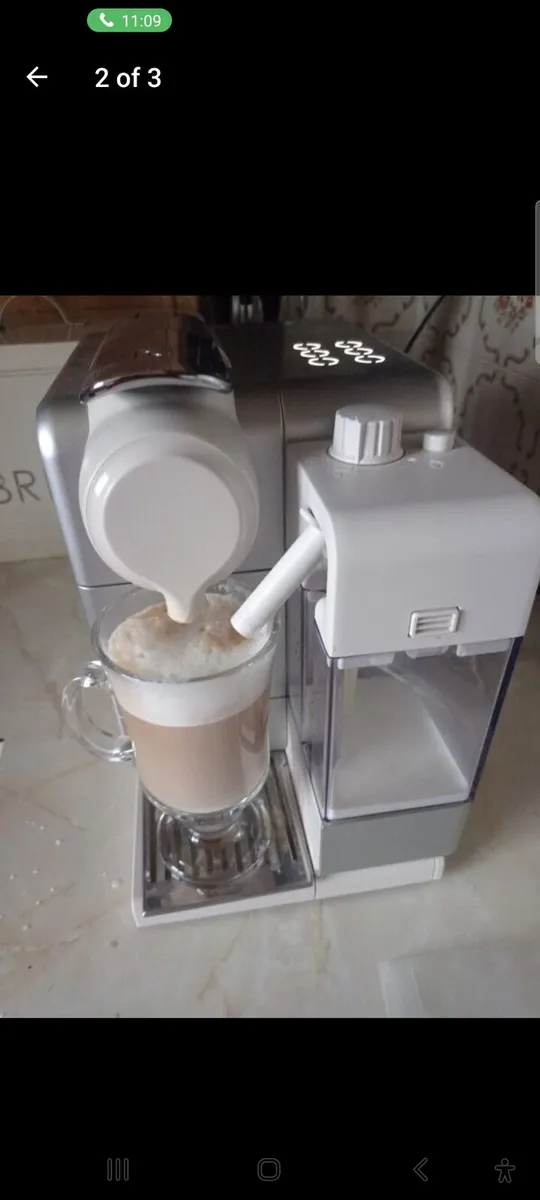 De Longhi EN550.S Nespresso Lattissima Touch Coffe - Image 1