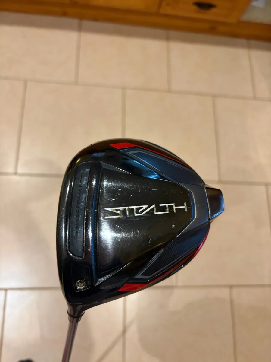 TaylorMade Stealth Left Handed Driver - Image 1