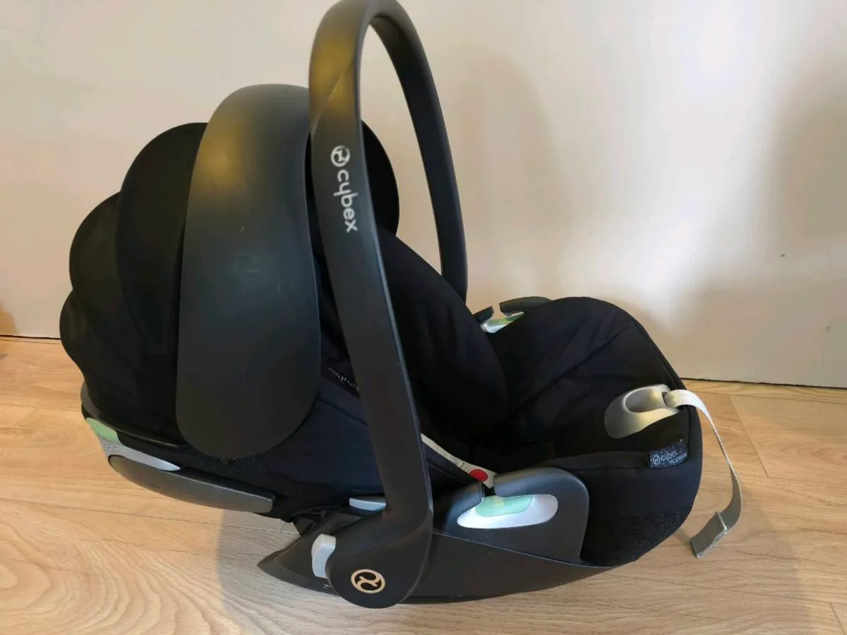 Cybex Cloud T i-Size Infant Car Seat – Excellent - Image 1