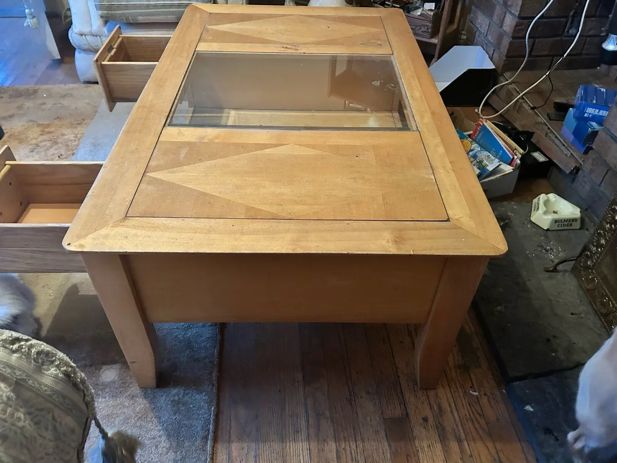 Large sturdy coffee table - Image 4