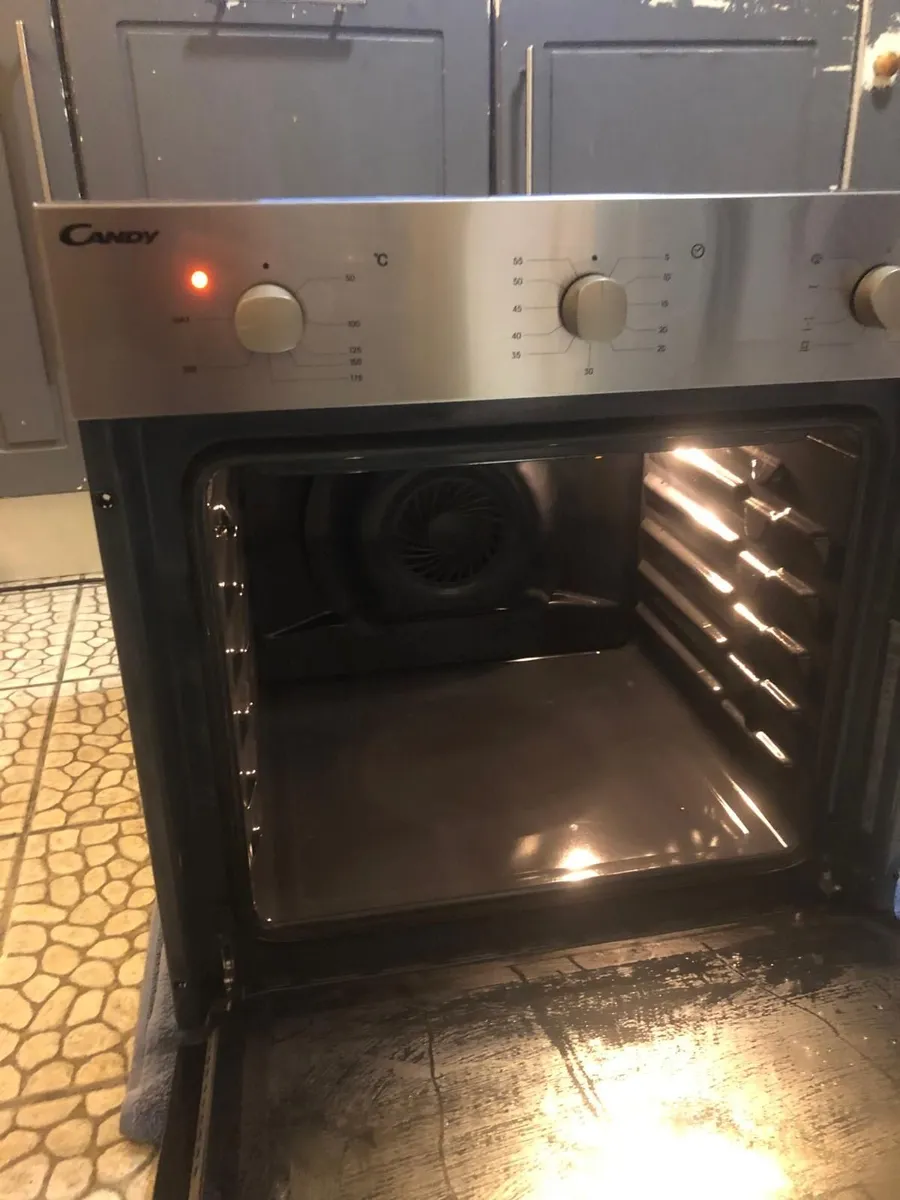 Electric oven - Image 2