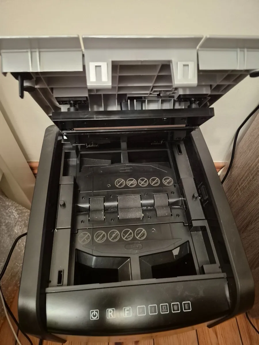 Rexel Optimum AutoFeed+ 45X Paper Shredder – Excel - Image 1