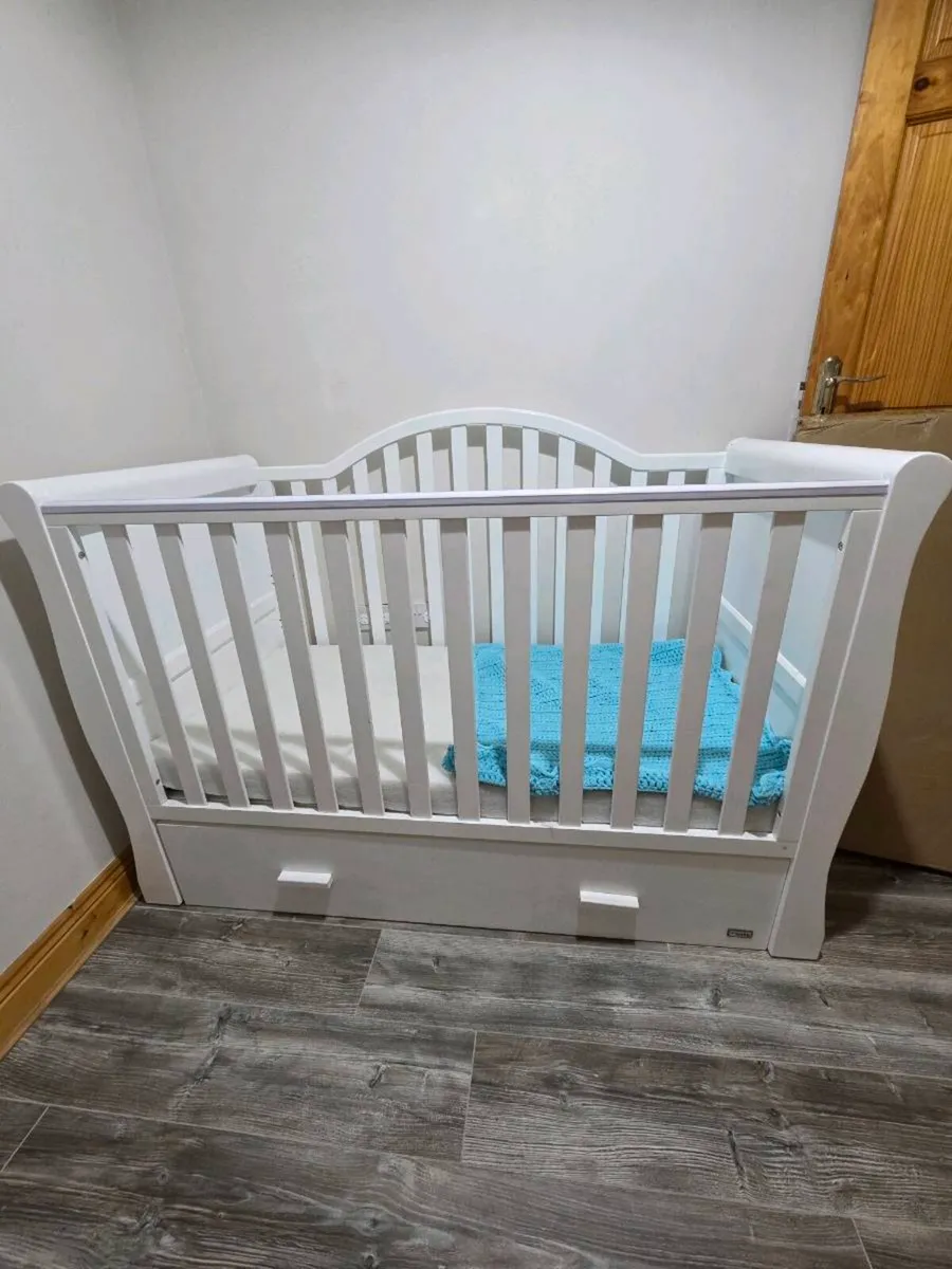 Sleigh Cot Bed OSLO Br Baby - Image 4