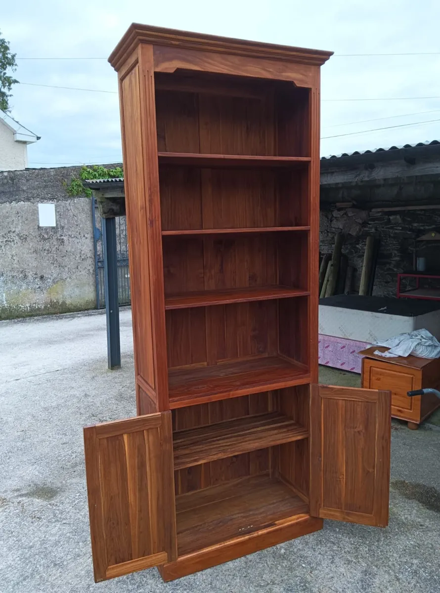 Solid teak display cabinet / bookshelf - Image 3