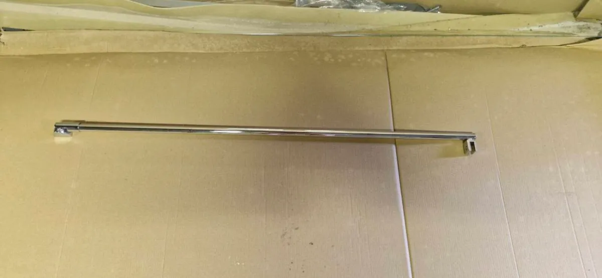 Walk in shower glass panel - Image 4