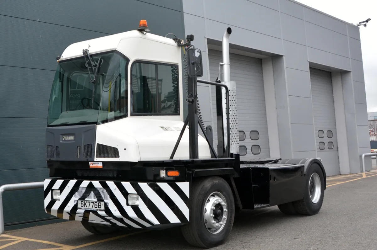 Kalmar Yard Shunter - SAFE SPEEDY Trailer moving - Image 1