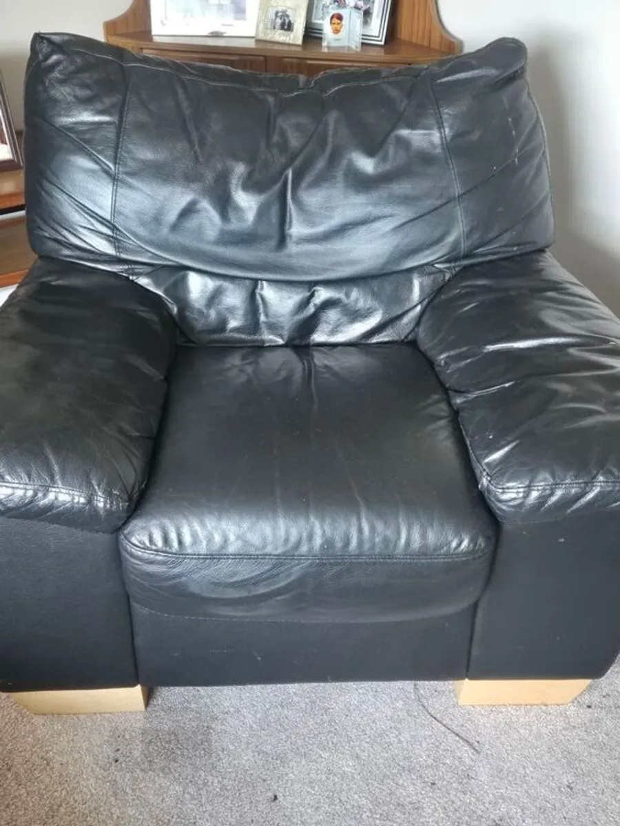 Black leather suite - Image 3