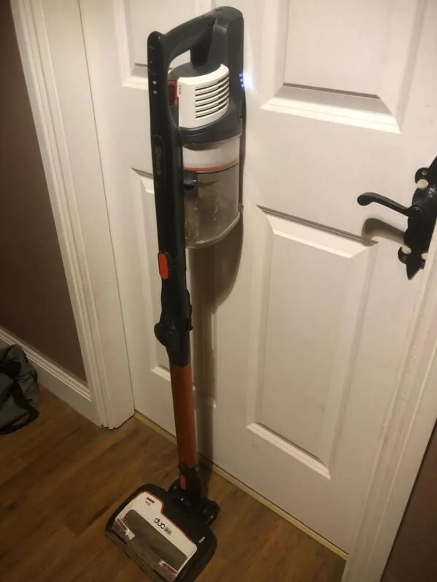 Shark DuoClean Cordless Stick Vacuum Cleaner - Image 2