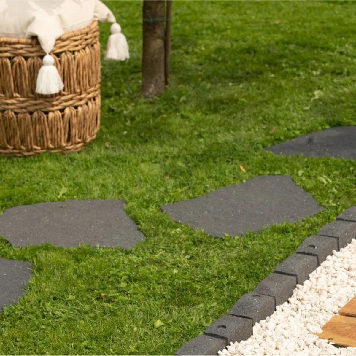 Natural Stone Look Stepping Stone - Image 1