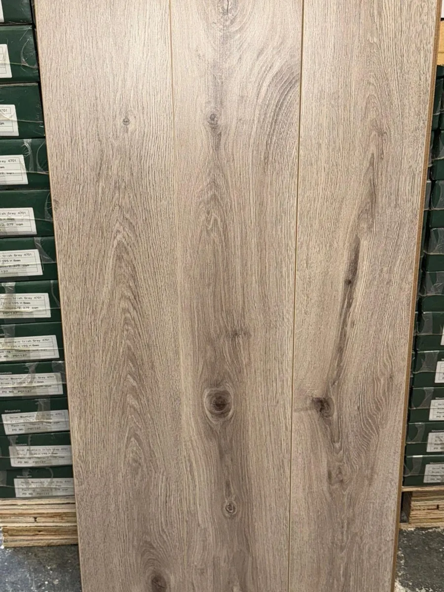 All new laminated flooring now In stock - Image 4