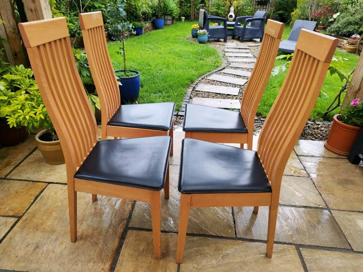 4 kitchen dining chairs - Image 1