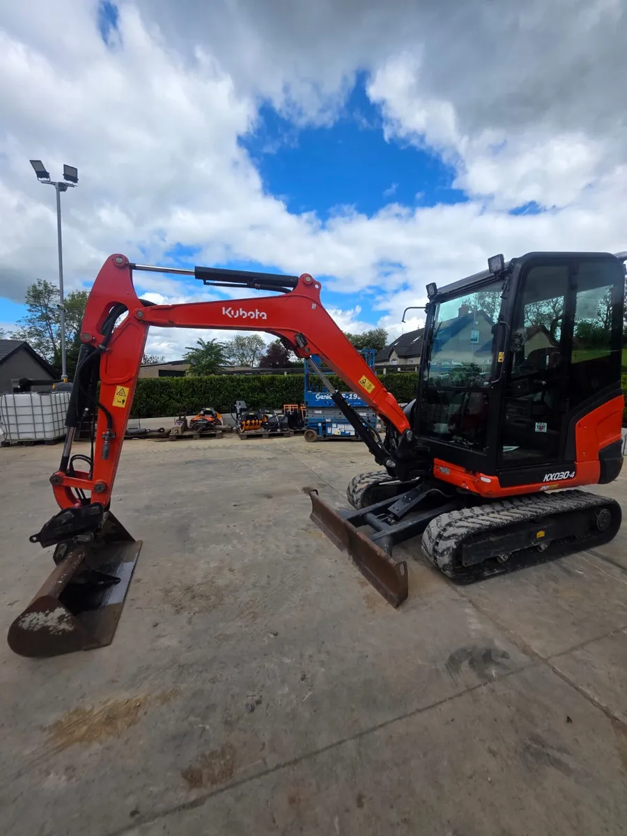 2018 KUBOTA KX030-4 **ONLY 1,100 HOURS** - Image 3