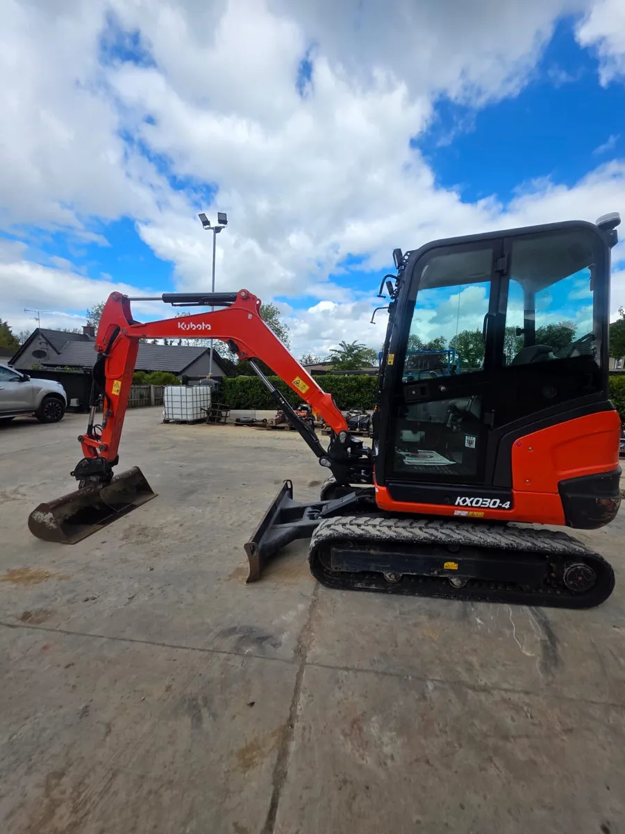 2018 KUBOTA KX030-4 **ONLY 1,100 HOURS** - Image 4