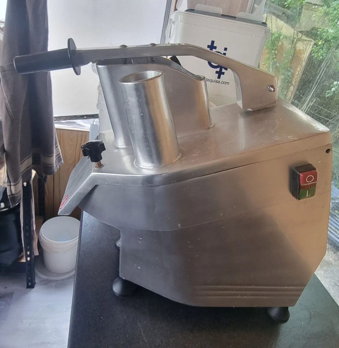 Vegetable slicer / food processor - Image 1