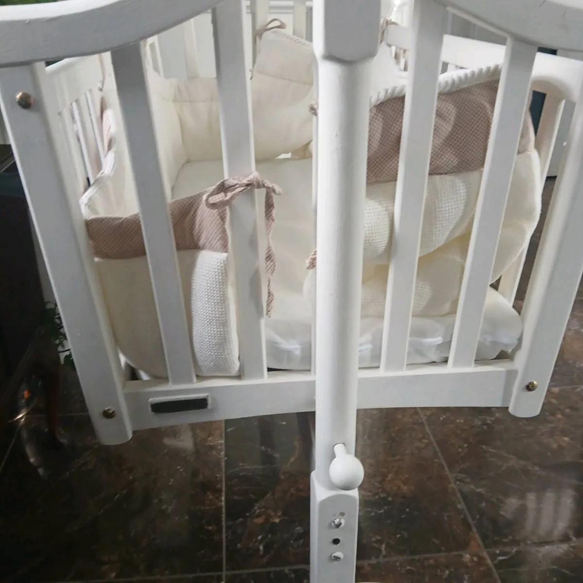Crib - Image 3