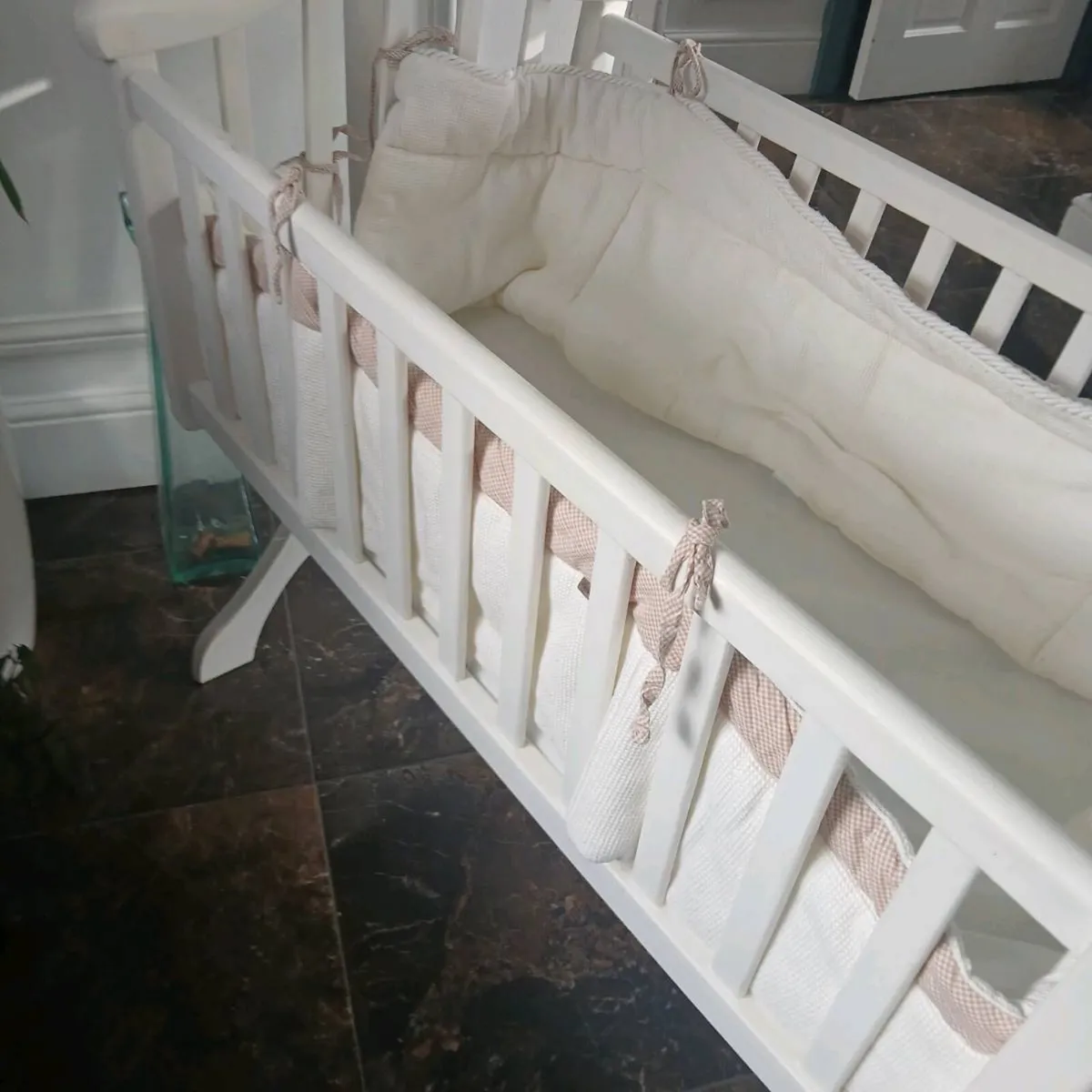 Crib - Image 4