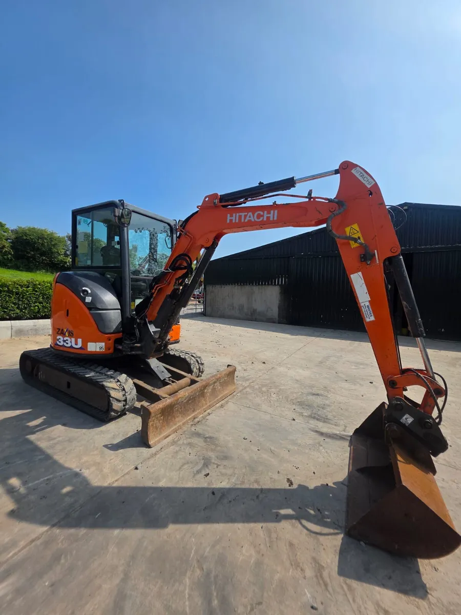 2017 HITACHI ZX33U-5A - Image 2