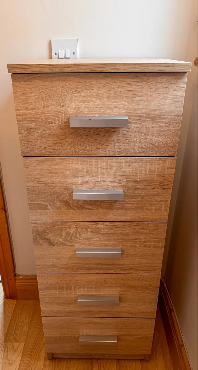 KABDRUP oak 3+5 drw chest bundle - perfect condit - Image 4
