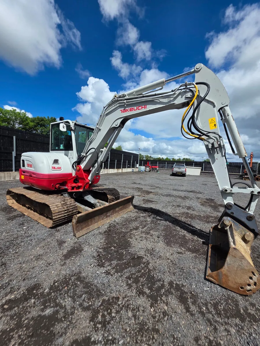 2020 TAKEUCHI TB260 **WIDE STEEL PADS** - Image 1
