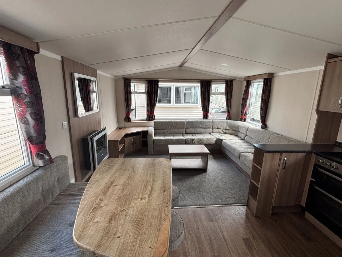 35X12 Swift,3Bed, D/G&C/H,Delivery inc up 60 miles - Image 2