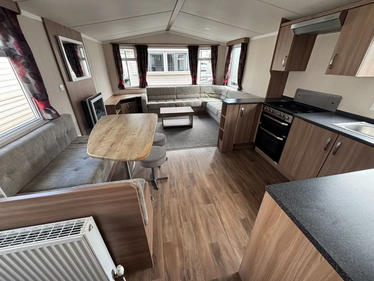 35X12 Swift,3Bed, D/G&C/H,Delivery inc up 60 miles - Image 3