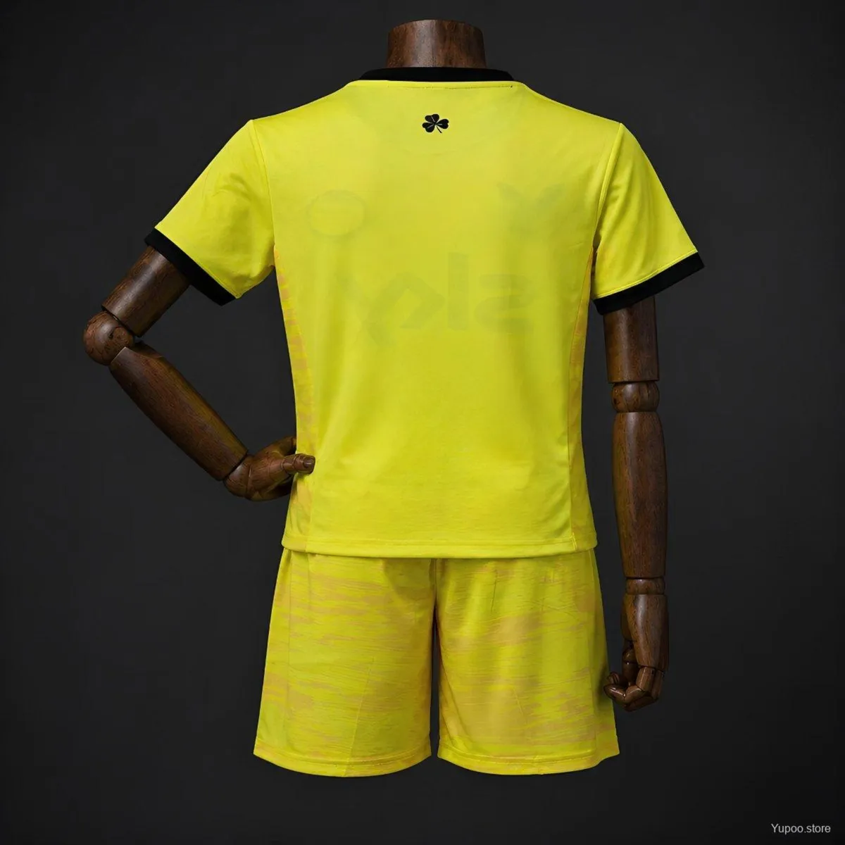 Irish goalkeeper kids soccer kit shirt and shorts - Image 2
