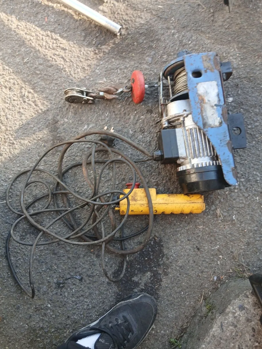 Winch working 100-percent perfect priced - Image 4