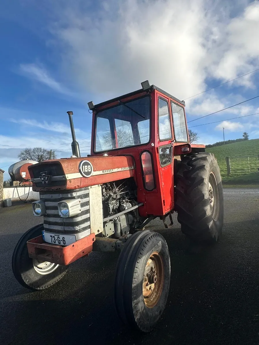 Tractor for sale - Image 1
