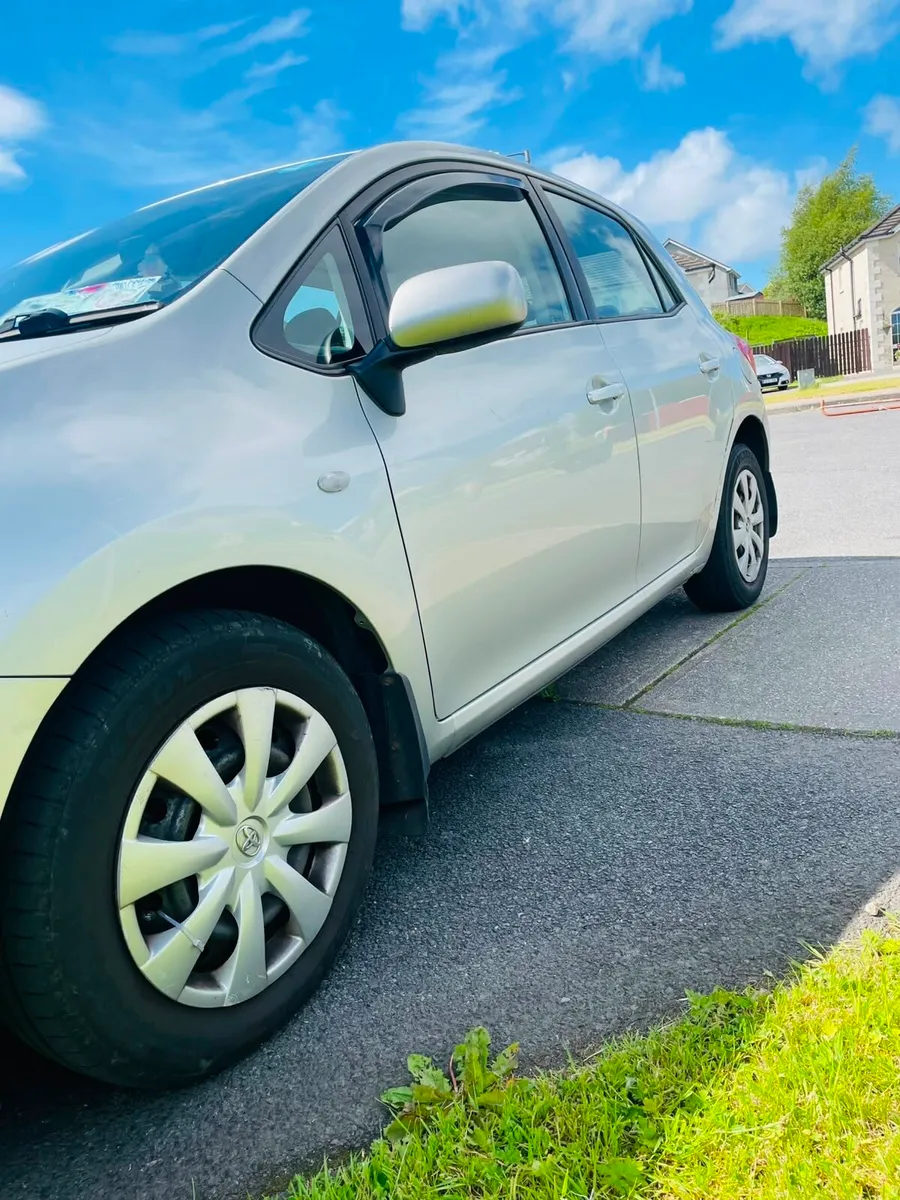 Toyota auris2009 1.4 diesel - Image 3
