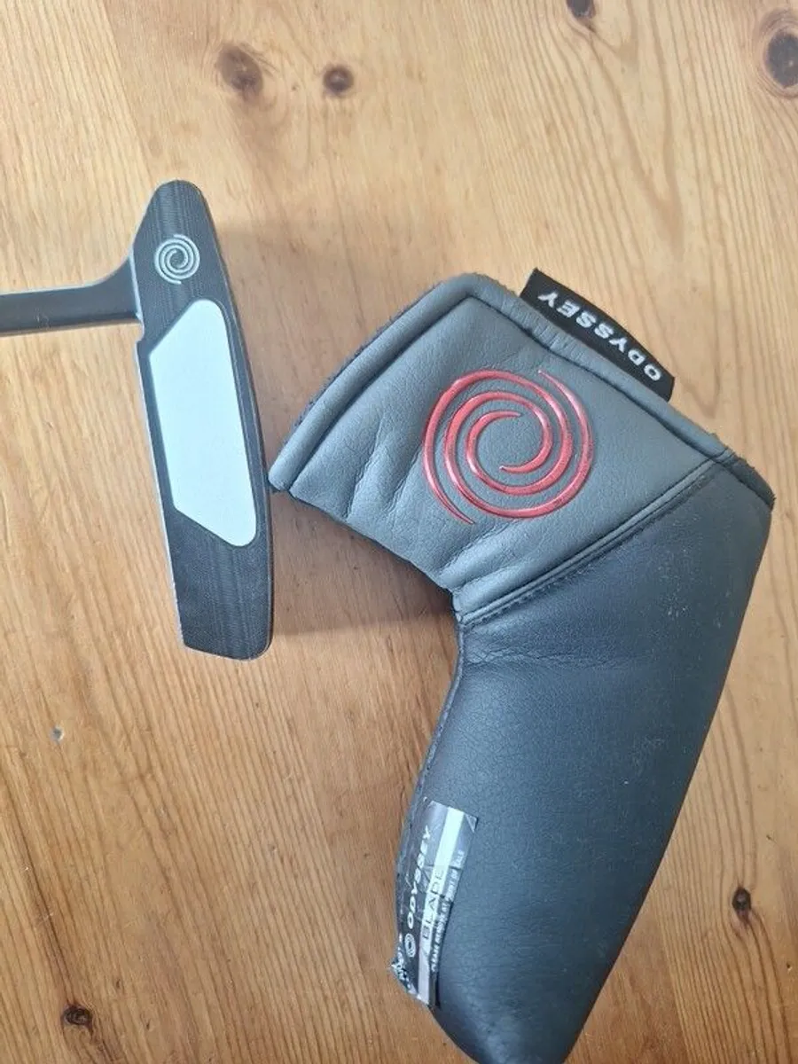 Odyssey Tri Hot putter - Image 1