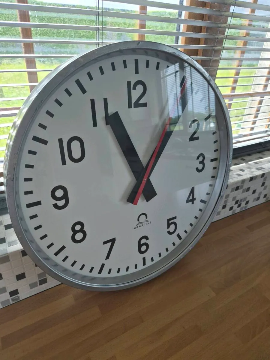Industrial clock - Image 3