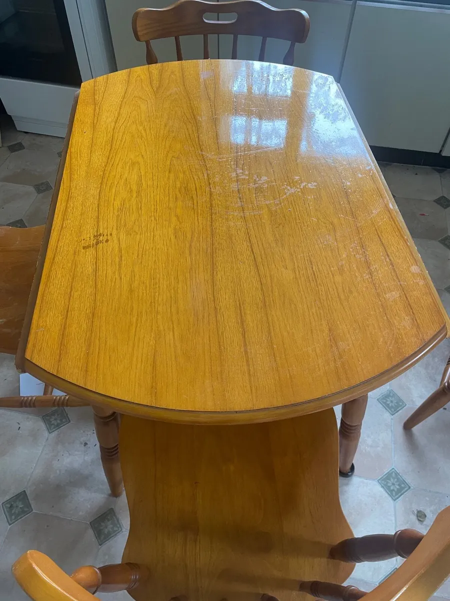 Kitchen table - Image 2