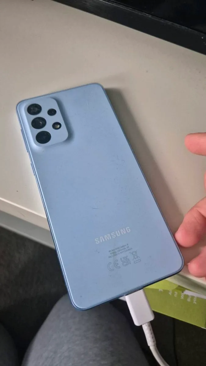 Samsung Galaxy A33 - Image 2
