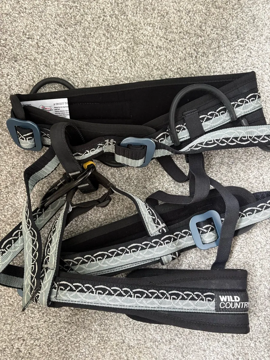 Wild country climbing harness - Image 1