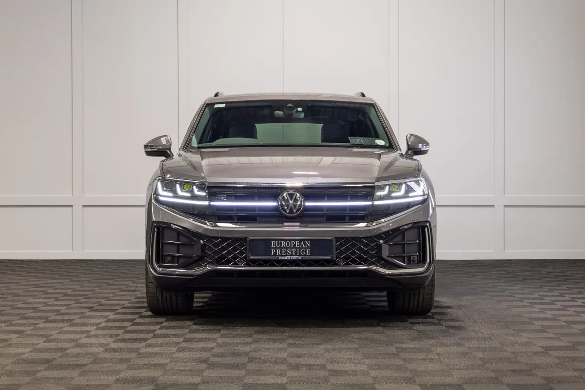 2025 Volkswagen Touareg R-Line 2 Seat Commercial - Image 2