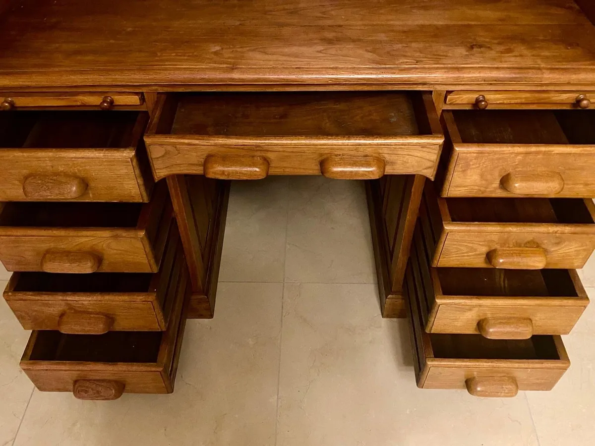 Roll top Bankers Desk with matching chair - Image 3