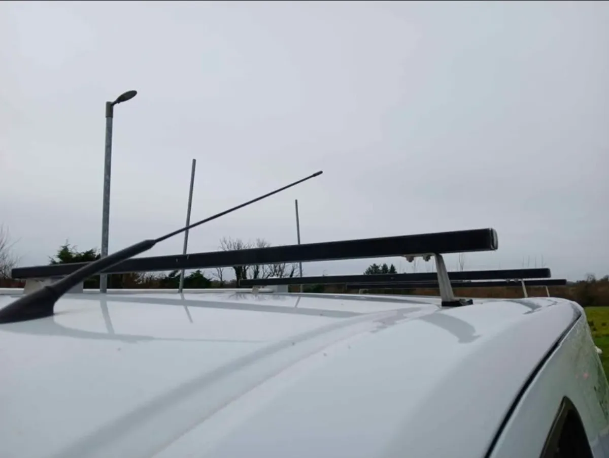 Roof bars Transit Custom 221 - Image 1