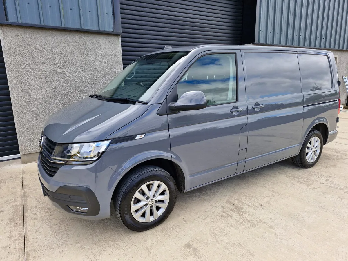 Volkswagen Transporter 2021 - Image 2