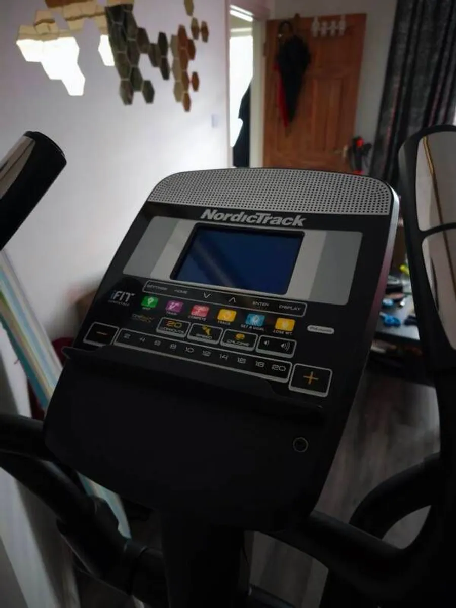 cross trainer - Image 2