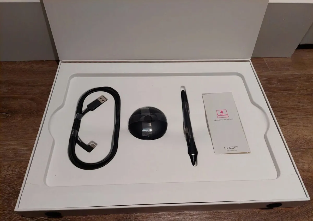 Wacom Intuos Pro Medium - Image 4